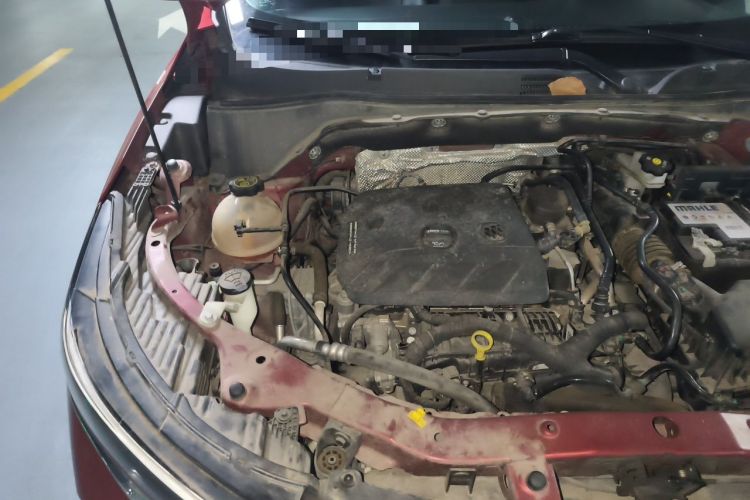 Used Buick Encore 2020 20T CVT Elite Edition Engine Bay Right