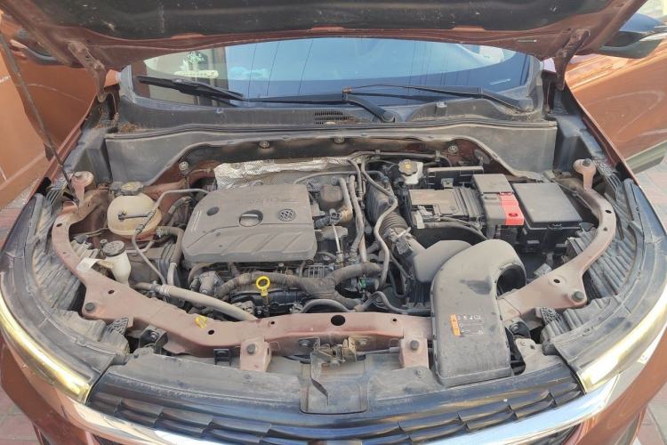 Used Buick Encore 2020 20T CVT Elite Edition Engine Bay