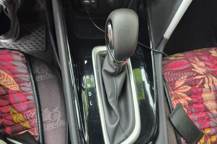 Used Buick Encore 2020 20T CVT Elite Edition Gear Lever