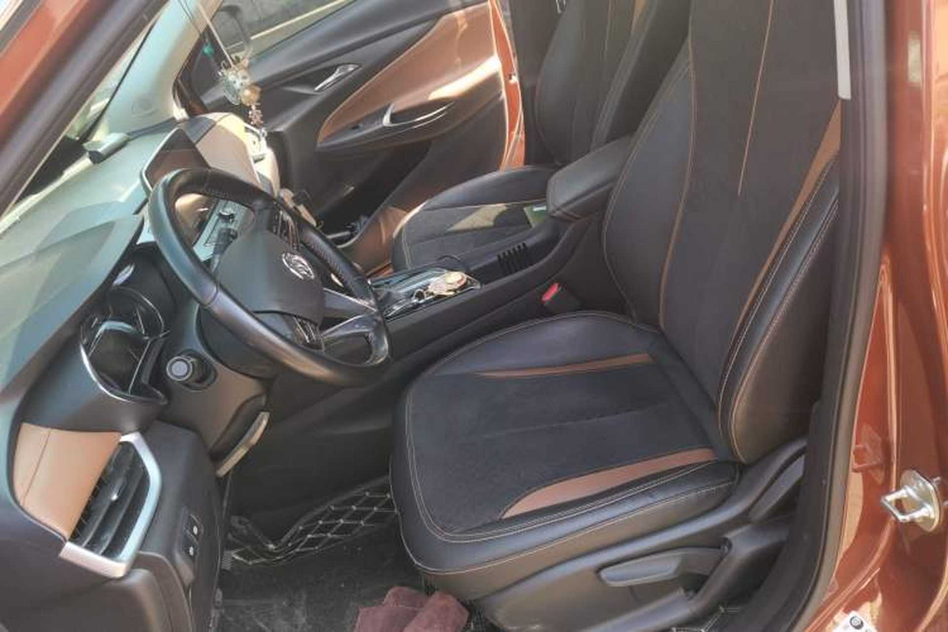 Used Buick Encore 2020 20T CVT Luxury Edition Left Front Seat