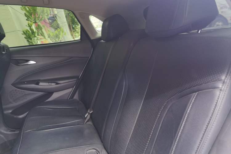 Used Buick Encore 2020 20T CVT Elite Edition Left Rear Seat