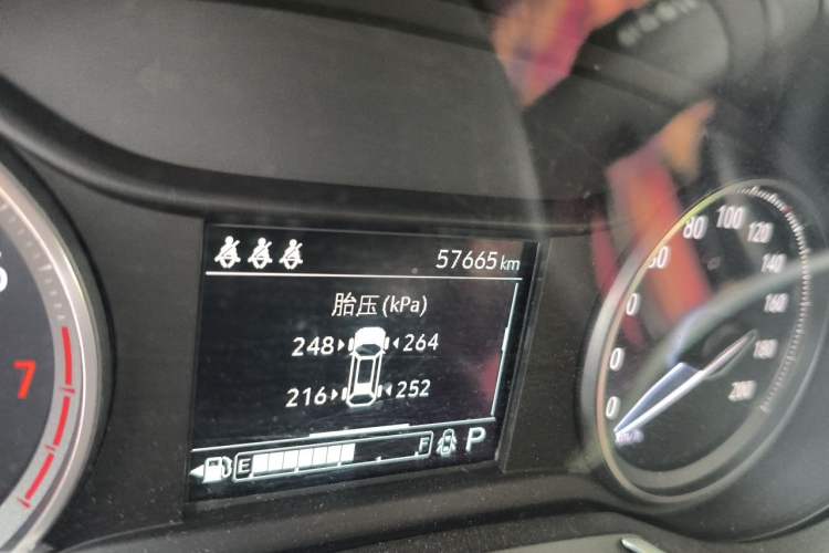 Used Buick Encore 2020 20T CVT Elite Edition Odometer Close Up