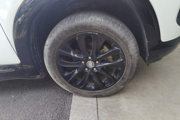 Used Buick Encore 2020 20T CVT Elite Edition Right Front Wheel Hub