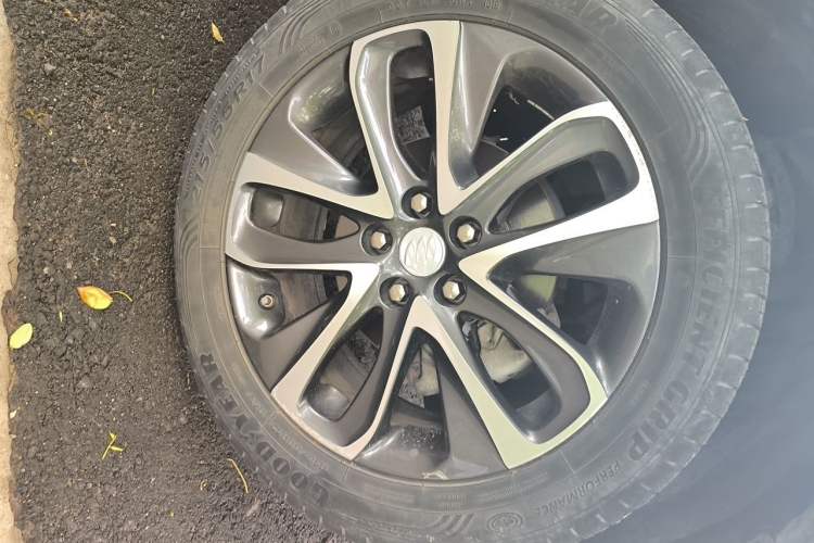 Used Buick Encore 2020 20T CVT Elite Edition Right Front Wheel Hub