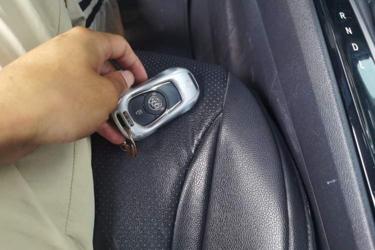Used Buick Encore 2020 20T CVT Elite Edition Vehicle Key