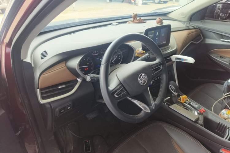 Used Buick Encore 2020 20T CVT Luxury Edition Center Console