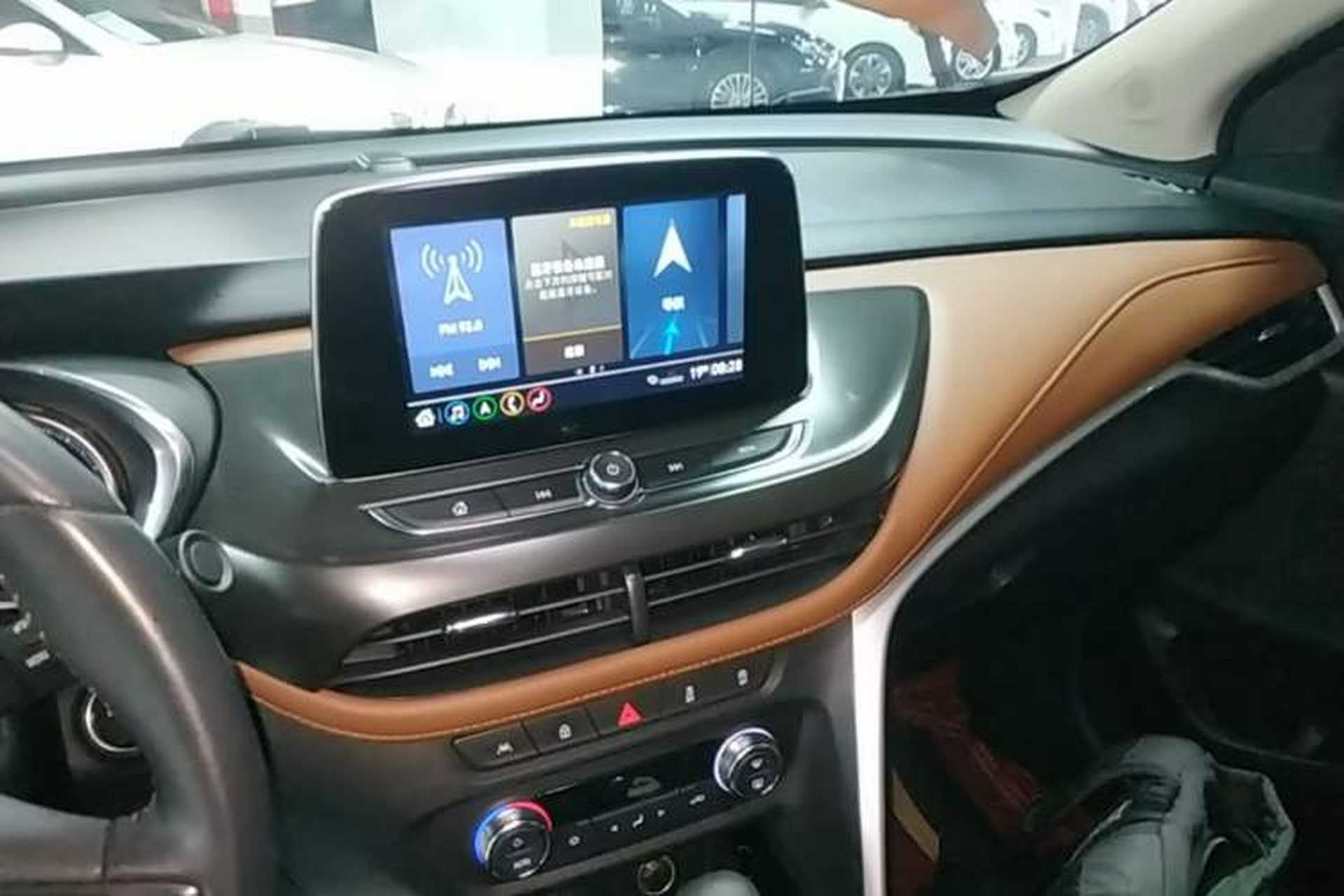 Used Buick Encore 2020 20T CVT Luxury Edition Audio And AC Panel
