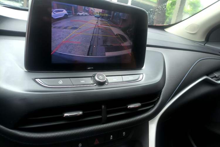 Used Buick Encore 2020 20T CVT Elite Edition Audio And AC Panel