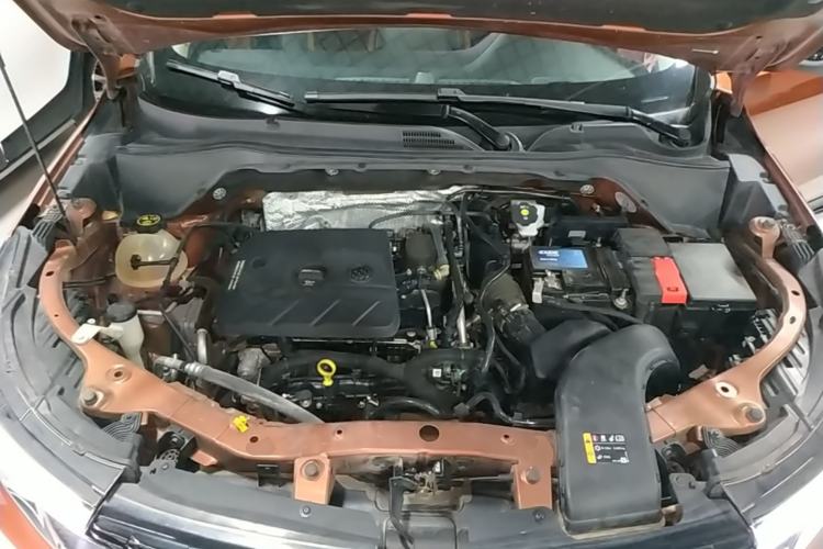 Used Buick Encore 2020 20T CVT Luxury Edition Engine Bay