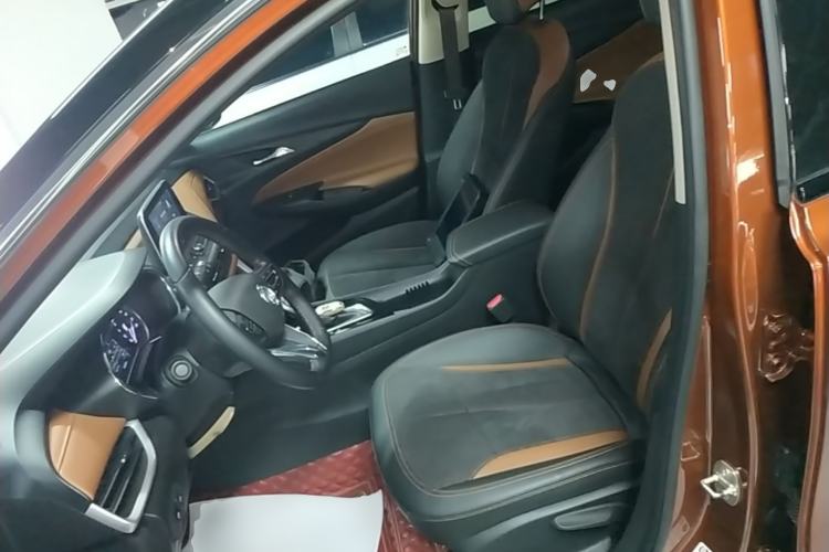 Used Buick Encore 2020 20T CVT Luxury Edition Left Front Seat