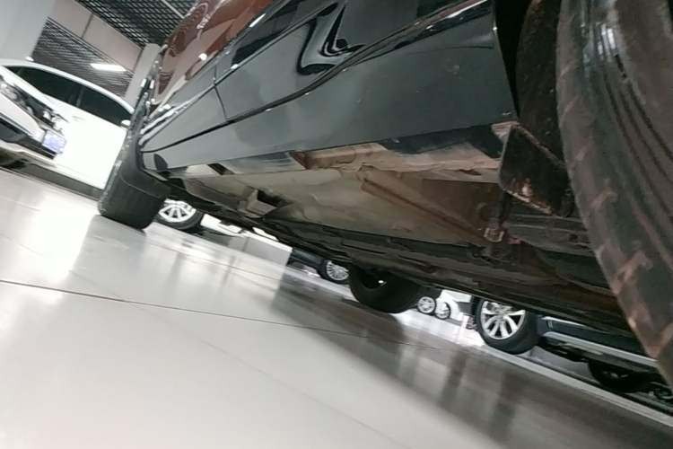Used Buick Encore 2020 20T CVT Luxury Edition Left Side Sill