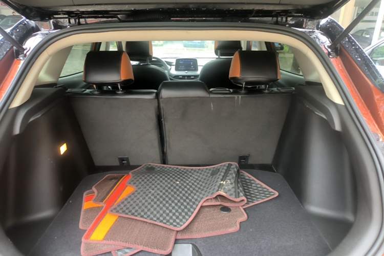 Used Buick Encore 2020 20T CVT Elite Edition Trunk