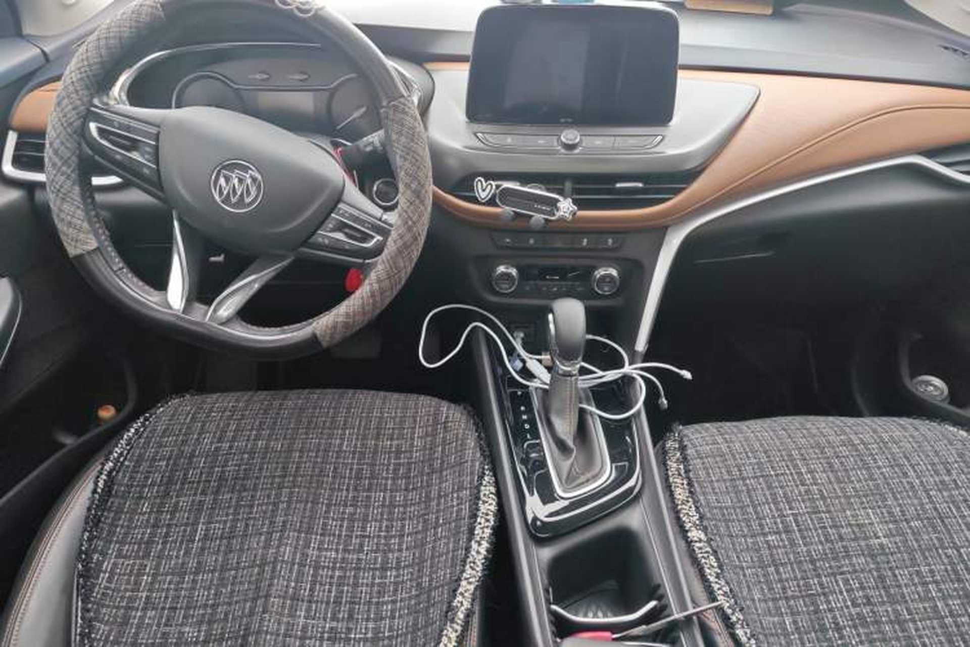 Used Buick Encore 2020 20T CVT Luxury Edition Center Console