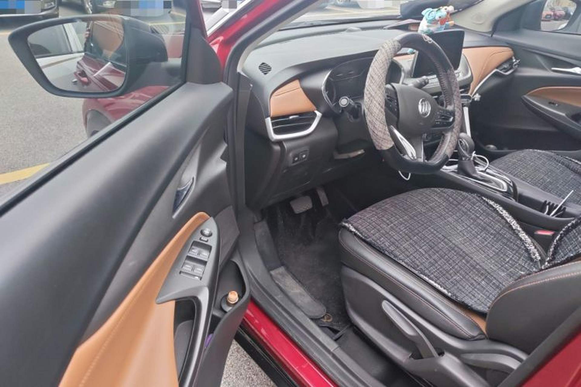 Used Buick Encore 2020 20T CVT Luxury Edition Driver Seat