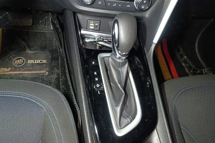 Used Buick Encore 2020 20T CVT Elite Edition Gear Lever