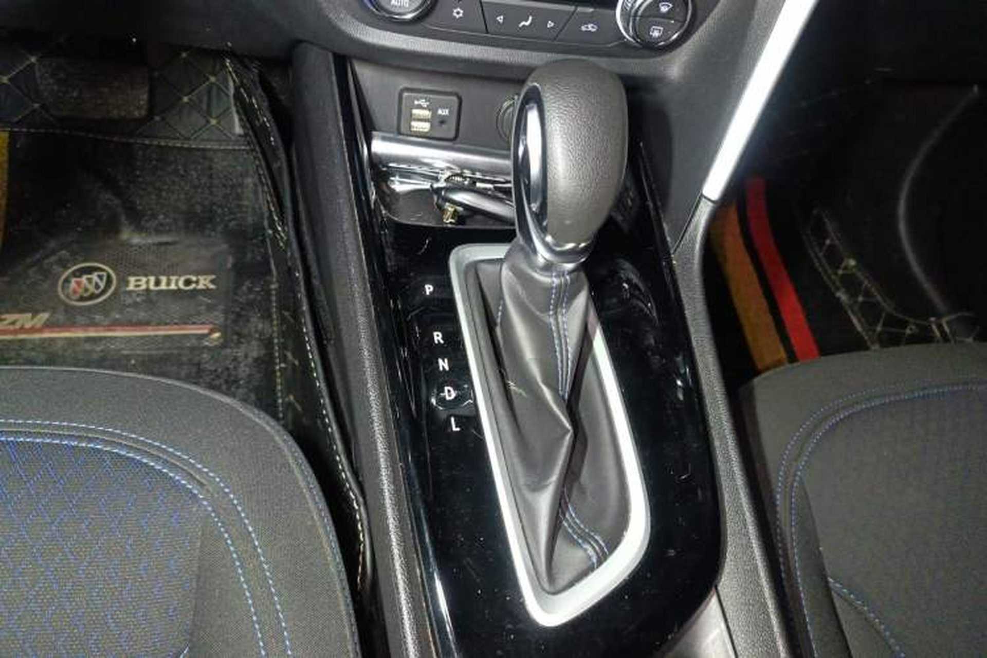 Used Buick Encore 2020 20T CVT Elite Edition Gear Lever