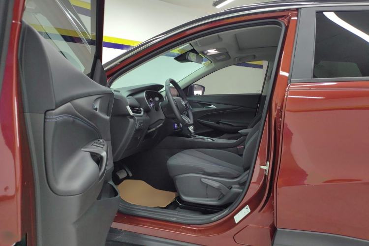 Used Buick Encore 2020 20T CVT Elite Edition Left Front Seat