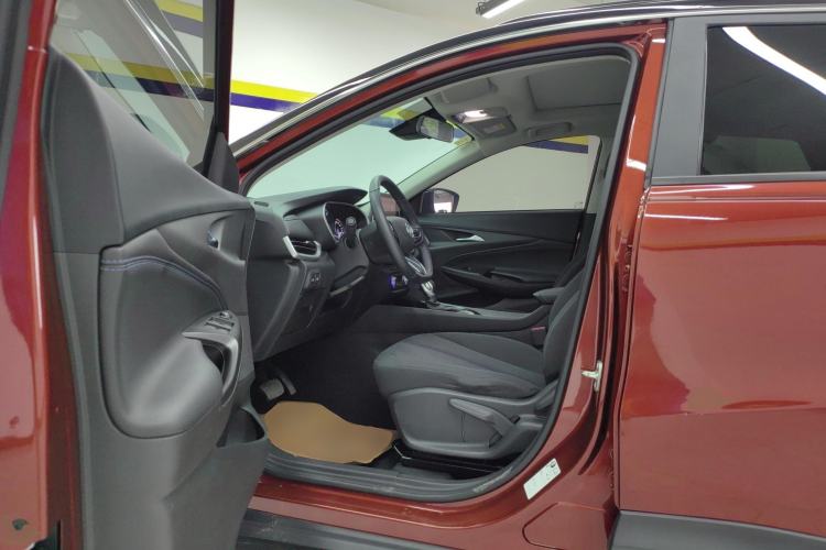 Used Buick Encore 2020 20T CVT Elite Edition Left Front Seat
