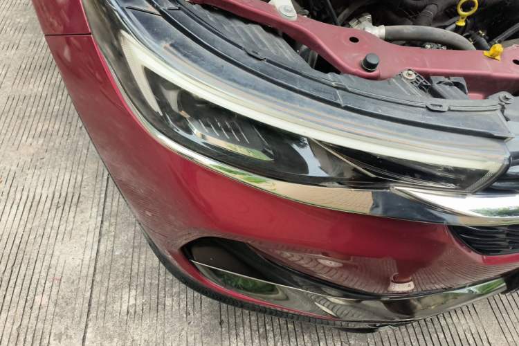 Used Buick Encore 2020 20T CVT Elite Edition Right Front Headlight