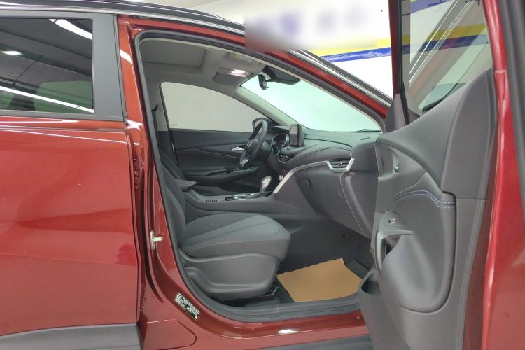 Used Buick Encore 2020 20T CVT Elite Edition Right Front Seat