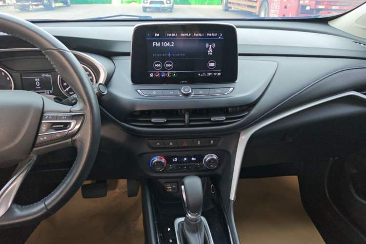 Used Buick Encore 2020 20T CVT Elite Edition Audio And AC Panel