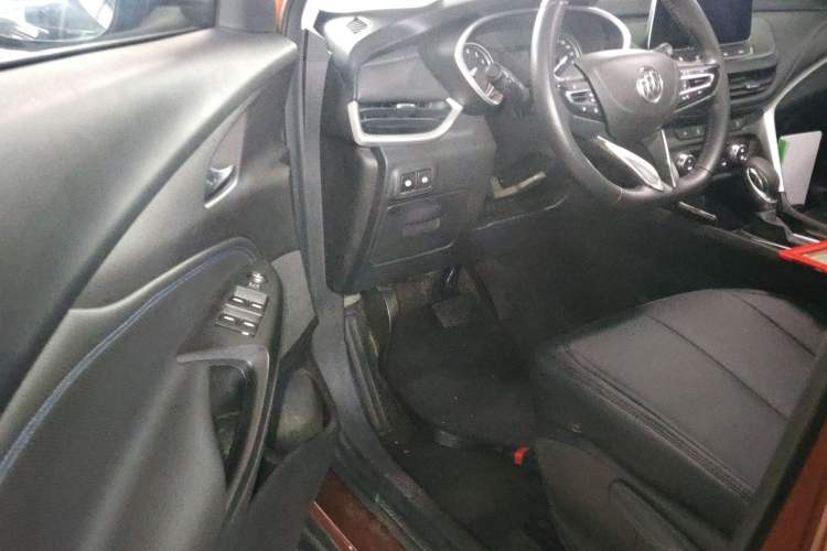 Used Buick Encore 2020 20T CVT Elite Edition Driver Seat