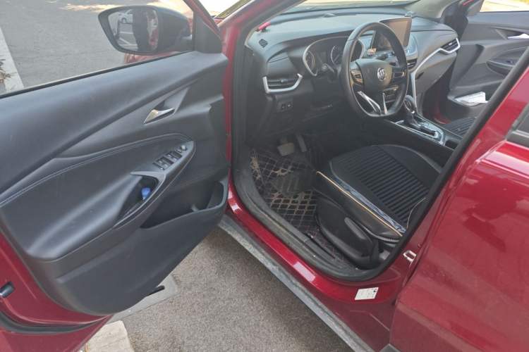 Used Buick Encore 2020 20T CVT Elite Edition Driver Seat
