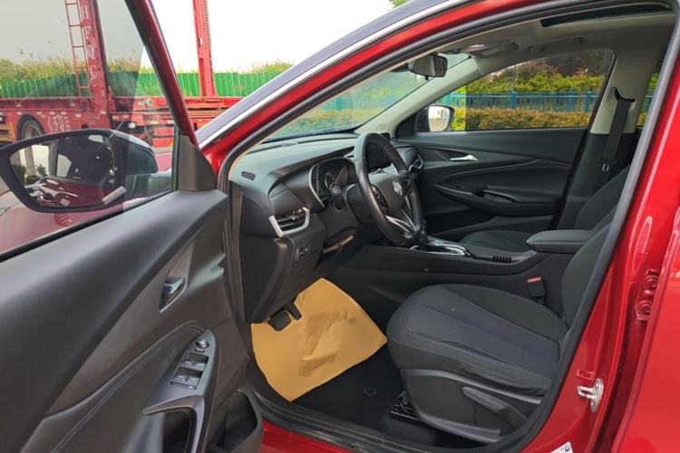 Used Buick Encore 2020 20T CVT Elite Edition Driver Seat