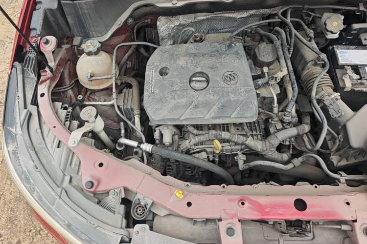 Used Buick Encore 2020 20T CVT Luxury Edition Engine Bay Right