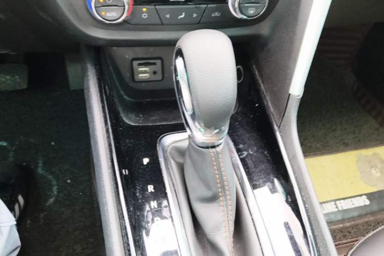 Used Buick Encore 2020 20T CVT Luxury Edition Gear Lever