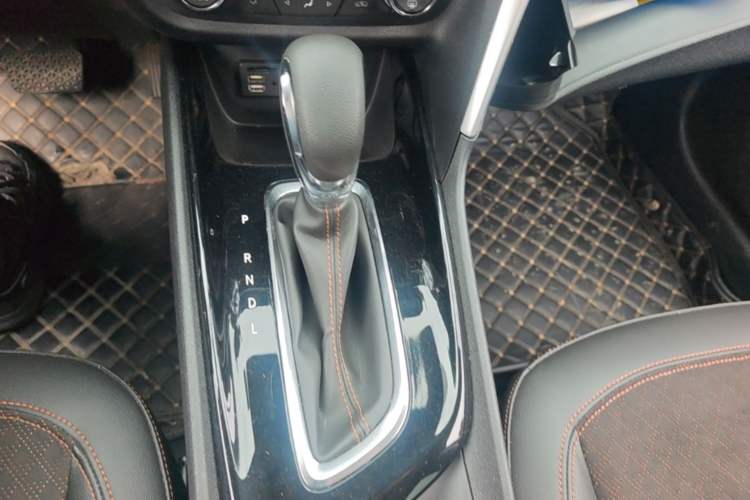 Used Buick Encore 2020 20T CVT Luxury Edition Gear Lever