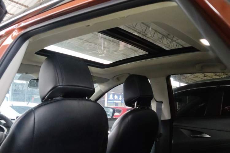 Used Buick Encore 2020 20T CVT Elite Edition Headliner