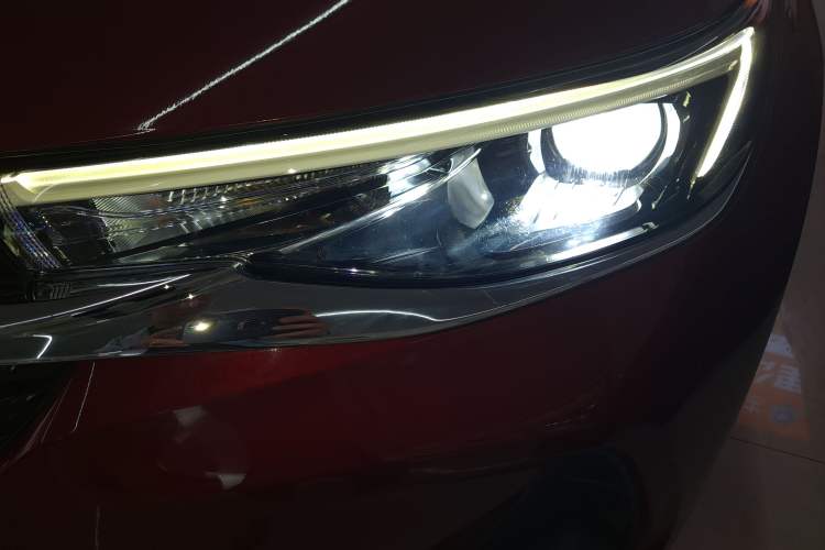 Used Buick Encore 2020 20T CVT Elite Edition Left Front Headlight