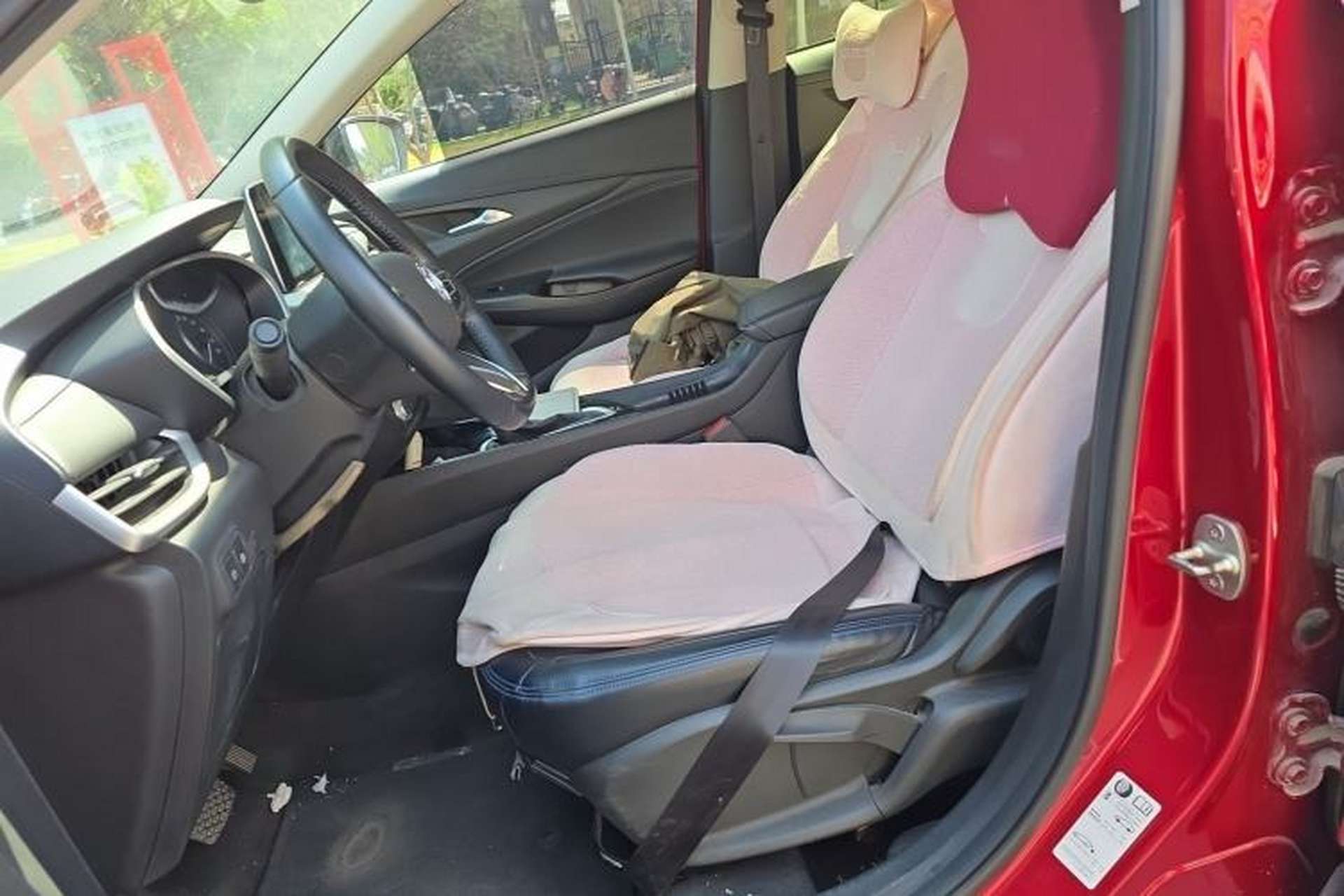 Used Buick Encore 2020 20T CVT Elite Edition Left Front Seat