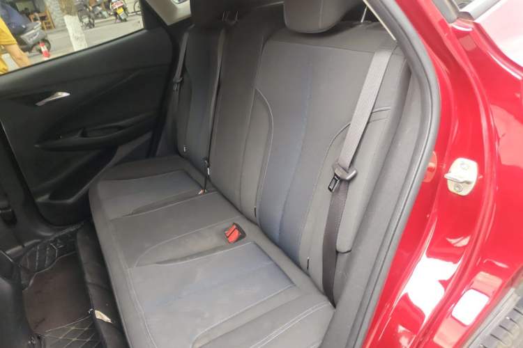 Used Buick Encore 2020 20T CVT Elite Edition Left Rear Seat