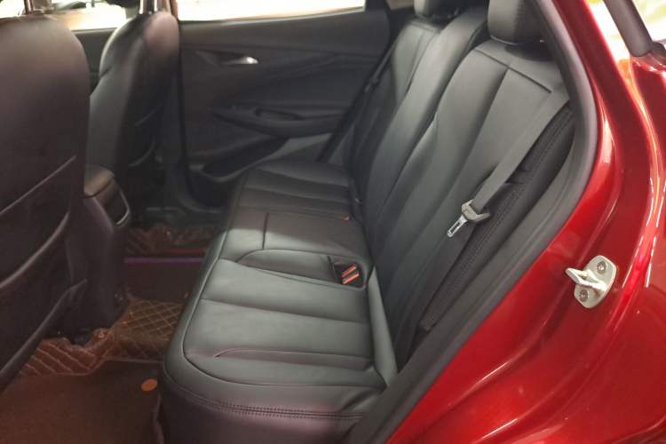 Used Buick Encore 2020 20T CVT Elite Edition Left Rear Seat