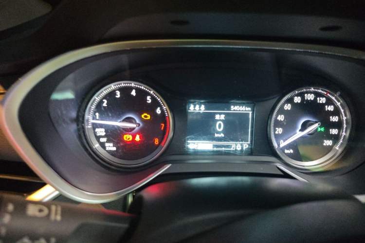 Used Buick Encore 2020 20T CVT Elite Edition Odometer Close Up
