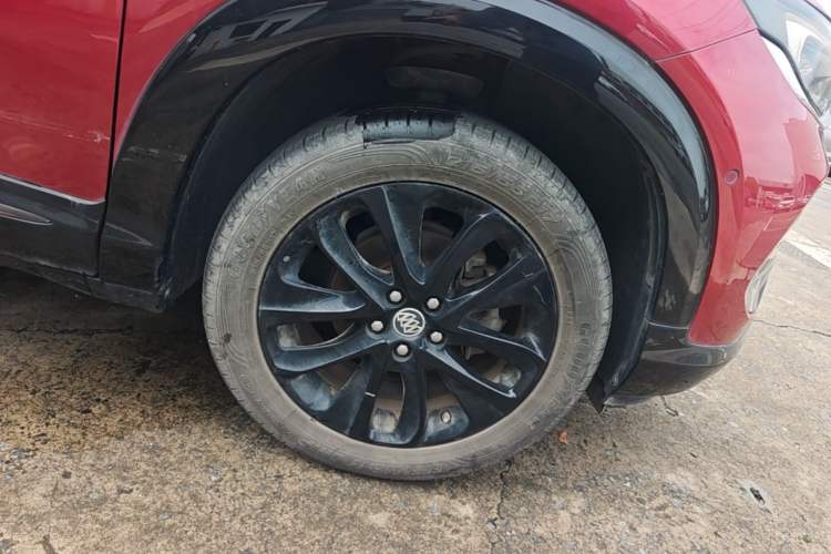 Used Buick Encore 2020 20T CVT Luxury Edition Right Front Wheel Hub