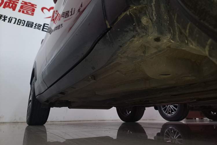 Used Buick Encore 2020 20T CVT Elite Edition Right Side Sill