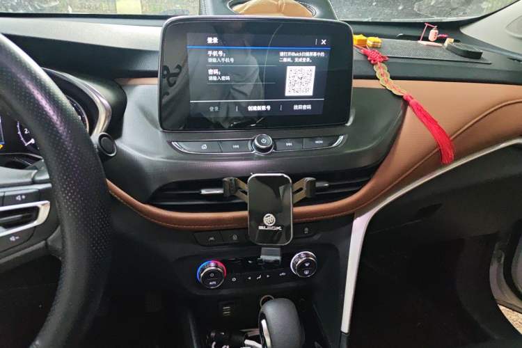 Used Buick Encore 2020 20T CVT Luxury Edition Audio And AC Panel
