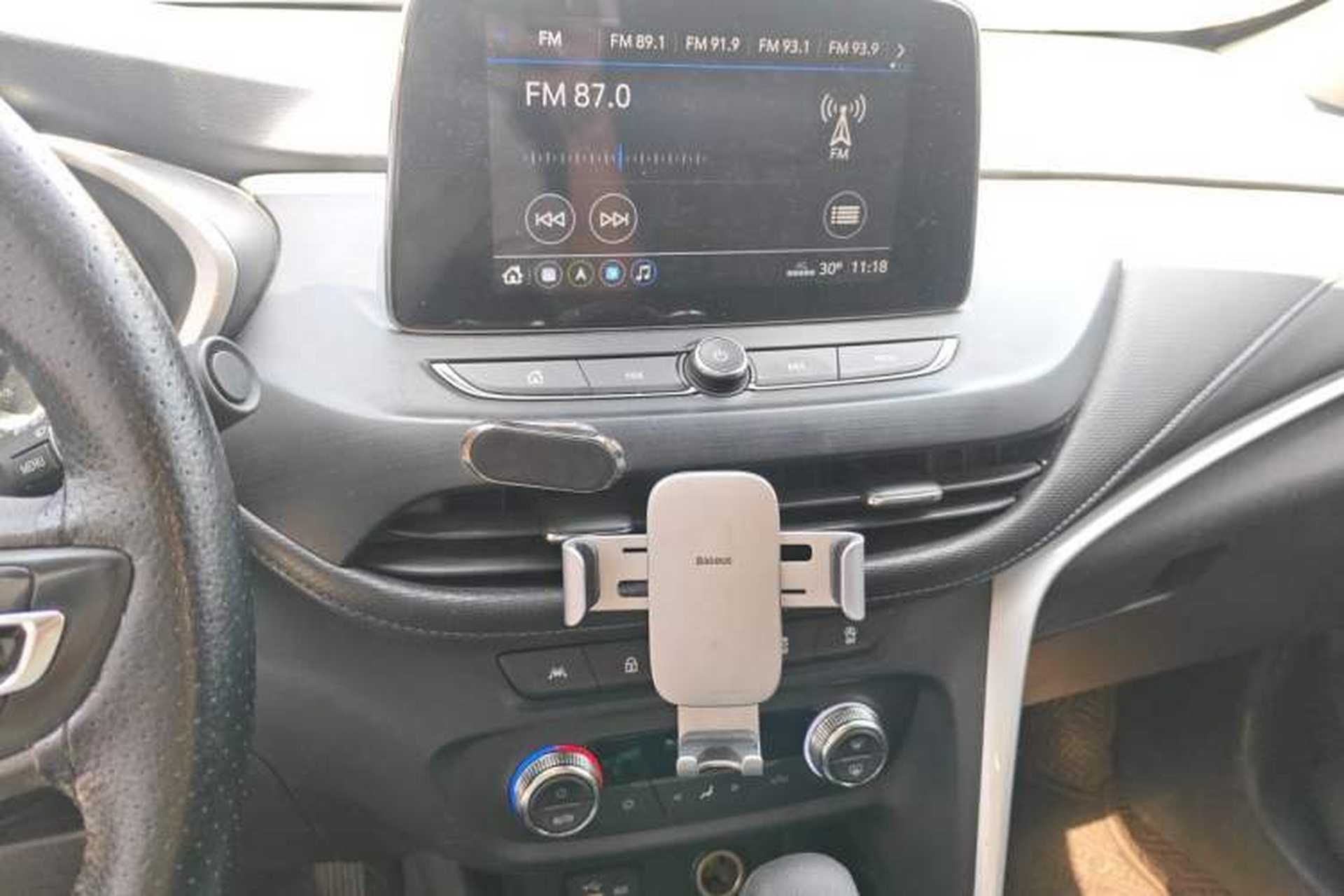 Used Buick Encore 2020 20T CVT Elite Edition Audio And AC Panel