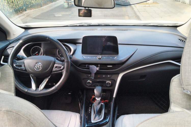 Used Buick Encore 2020 20T CVT Elite Edition Center Console