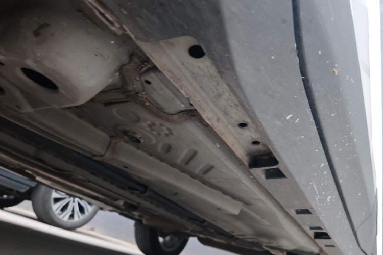 Used Buick Encore 2020 20T CVT Elite Edition Chassis Front Left