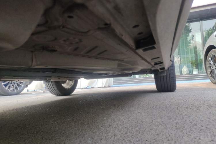 Used Buick Encore 2020 20T CVT Elite Edition Chassis Front Left