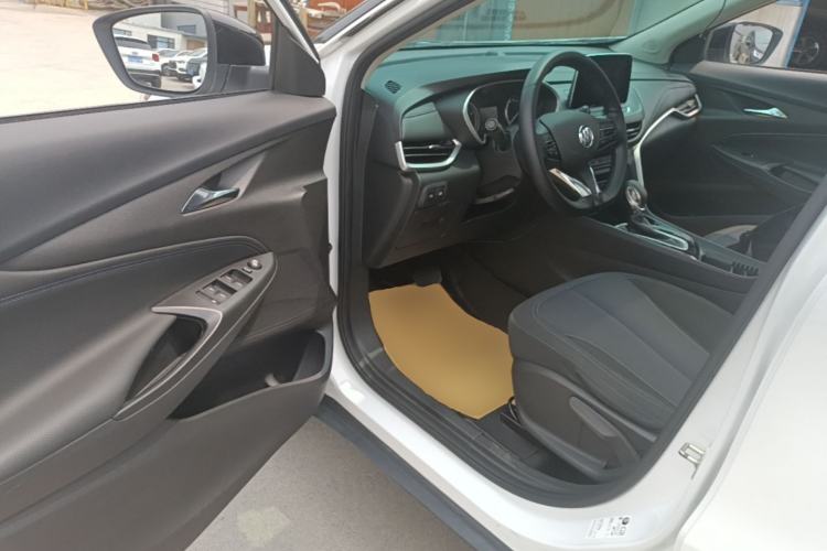 Used Buick Encore 2020 20T CVT Elite Edition Driver Seat