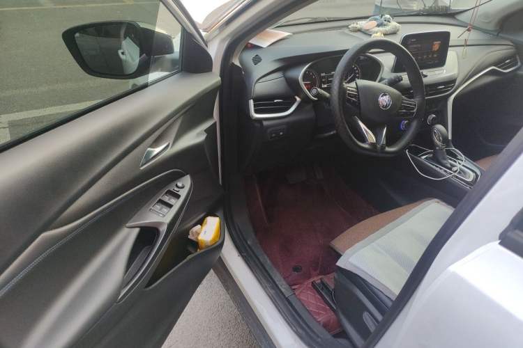 Used Buick Encore 2020 20T CVT Elite Edition Driver Seat