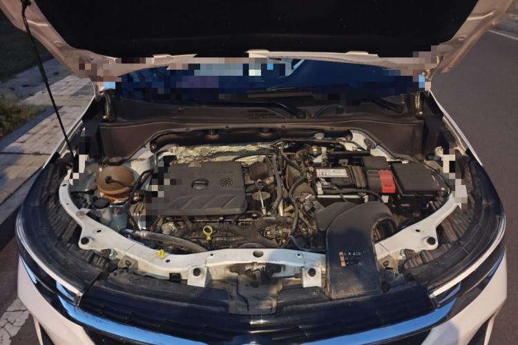 Used Buick Encore 2020 20T CVT Elite Edition Engine Bay
