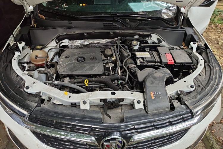 Used Buick Encore 2020 20T CVT Luxury Edition Engine Bay