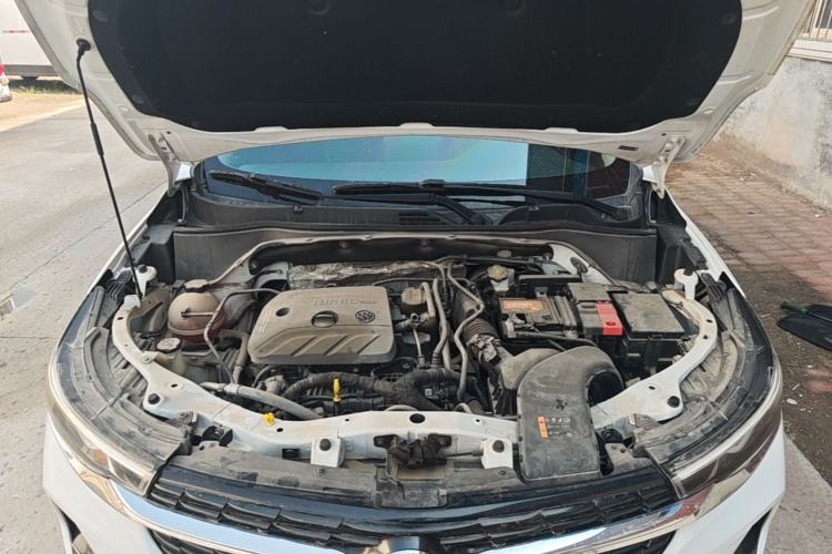 Used Buick Encore 2020 20T CVT Luxury Edition Engine Bay