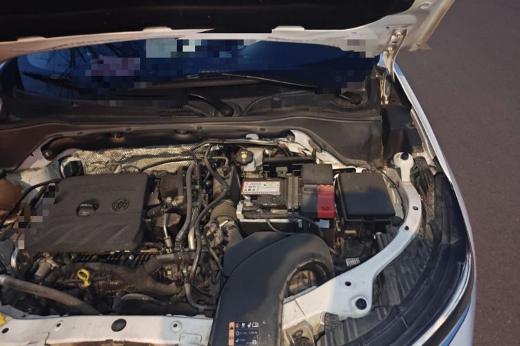 Used Buick Encore 2020 20T CVT Elite Edition Engine Bay Left